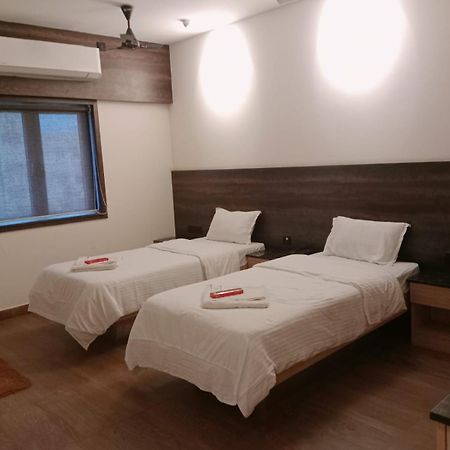 Ant Biz Rooms Near Chennai Trade Centre Exterior foto